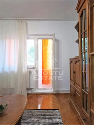 Apartament 3 camere, centrala proprie, zona Sagului - imagine 4 Apartament 3 camere, centrala proprie, zona Sagului - imagine 4