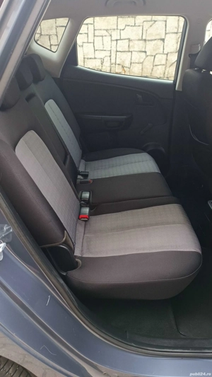 Vând Kia Venga 1.6 ,128cp,CRDI diesel,fabr.2016, euro6.  - imagine 18 Vând Kia Venga 1.6 ,128cp,CRDI diesel,fabr.2016, euro6.  - imagine 18