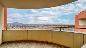 Apartament 3 camere Isaran CORESI cu parcare - imagine 8 Apartament 3 camere Isaran CORESI cu parcare - imagine 8