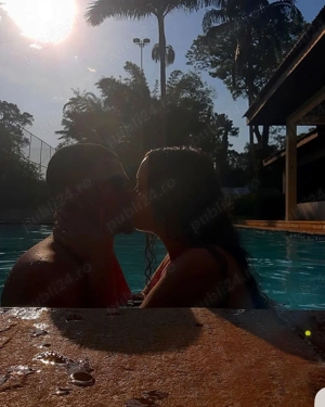 Cuplu frumos și tanar