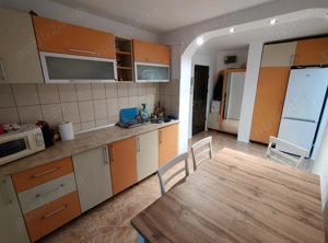 Închiriere apartament decomandat cu 3 camere, parțial mobilat