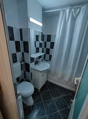 Închiriere apartament decomandat cu 3 camere, parțial mobilat - imagine 8