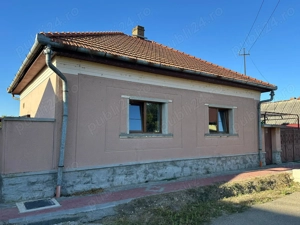 Casa de vanzare la Bors