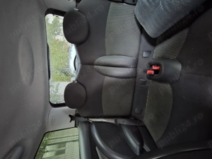 Vând  masina de oras, mini cooper, culoare un singur rand de uși, culoare roșie, second-hand hand - imagine 4