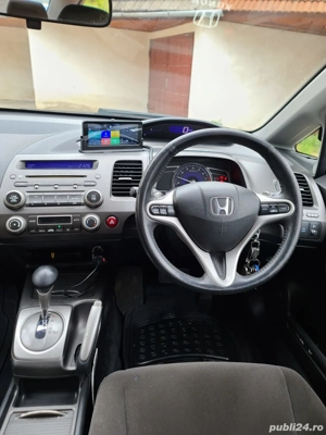 Vand urgent Honda Civic . an 2006 ( Decembrie ) .automata  cu volan pe dreapta inscrisa in Romania - imagine 2