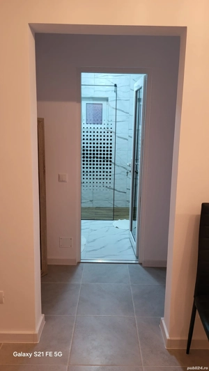 închiriez apartament in Broșteni