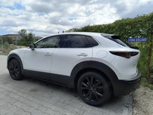 Mazda CX-30 e-SkyActiv G 2.0 benzina mild-hibrid model 2024 alb perlat - imagine 3