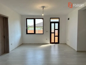 Duplex pe parter 4 camere Ghiroda  - imagine 2