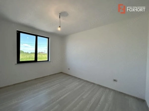 Duplex pe parter 4 camere Ghiroda  - imagine 5