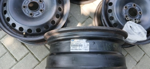 Vând set 4 jante tabla originale Ford pe 16” cu 20 de piulițe - imagine 2