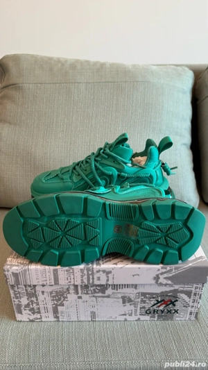 Vând Sneakers din piele naturală - imagine 3