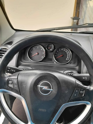 Vând sau fac schimb cu diferența de la voi - imagine 3