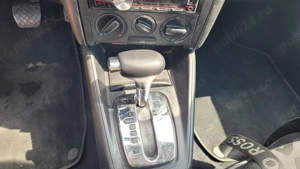 Volkswagen Bora 1.6MPI, 102cp. benzina, Automat - imagine 6