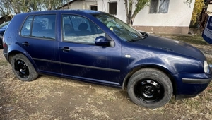 VW Golf 4 1.6 benzina - imagine 2 VW Golf 4 1.6 benzina - imagine 2