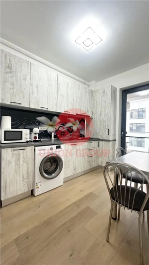 Studio modern in Mamaia Nord – la doi pasi de mare! - imagine 10