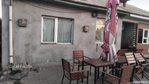 Casă cu 4 camere + magazin