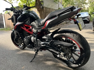 Motocicleta Benelli 302S Naked - imagine 2