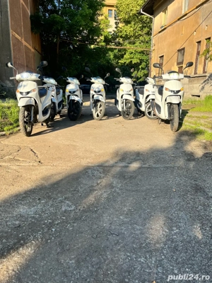 Scutere de vanzare 125cc Peugeot - imagine 5 Scutere de vanzare 125cc Peugeot - imagine 5