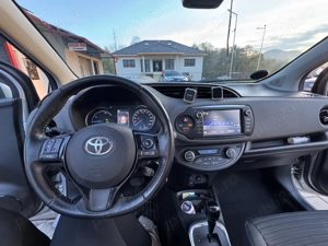 De vânzare Toyota Yaris Hibrid 