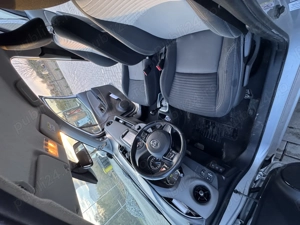 De vânzare Toyota Yaris Hibrid  - imagine 2