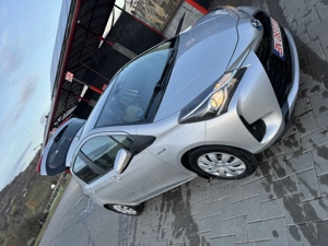 De vânzare Toyota Yaris Hibrid  - imagine 9