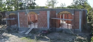 Vând teren 2800mp+casă în construcție  - imagine 2