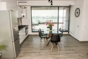 Apartament 2 camere de inchiriat in Mamaia cu vedere panoramica la lac si mare,TERASE  - imagine 10