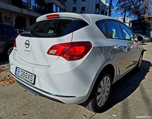 Opel Astra J 1.6 benz. 115 CP 2015 Euro 5 Germania Proprietar - imagine 3 Opel Astra J 1.6 benz. 115 CP 2015 Euro 5 Germania Proprietar - imagine 3