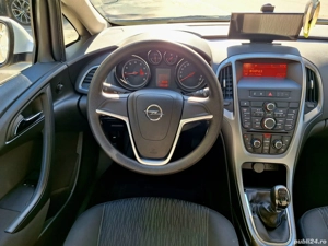 Opel Astra J 1.6 benz. 115 CP 2015 Euro 5 Germania Proprietar - imagine 5 Opel Astra J 1.6 benz. 115 CP 2015 Euro 5 Germania Proprietar - imagine 5