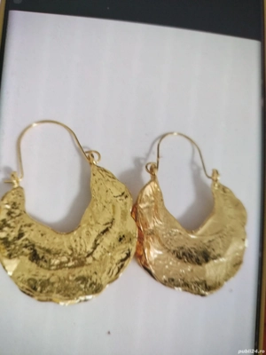 Vand cercei placati cu aur