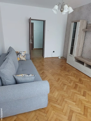 Inchiriez apartament 3 camere decomandate 