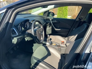 Opel Astra J - imagine 2 Opel Astra J - imagine 2