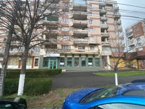 Ofer spre vânzare spatiu comercial  zona centrala - imagine 2 Ofer spre vânzare spatiu comercial  zona centrala - imagine 2