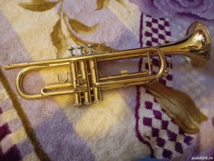 Vând trompetă sau schimb