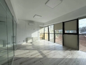 Spatiu Birouri, Piata Unirii (Sitraco), (5 Camere + Terasa), Nemobilat, Parcare, 4 min Metrou - imagine 3