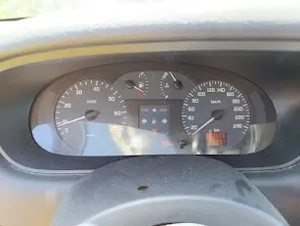 2002 Renault mégane - imagine 2