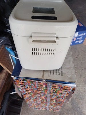 Mașină de făcut pâine   Tarrington House  Model BM 2700.