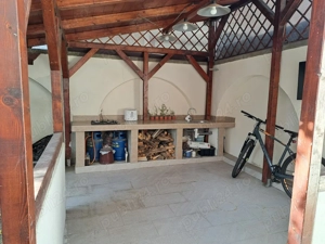 OCAZIE !!! Apartament in casa situata ultracentral cu curte aferenta. - imagine 5