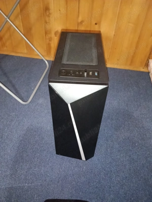 Calculator i3 in stare foarte buna 