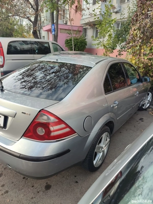 vând Ford Mondeo motor de 20 diesel 6 trepte 150 de cai