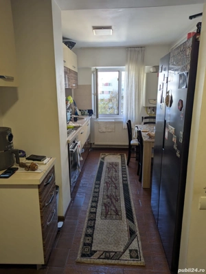 Apartament 3 camere de vânzare