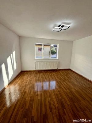 Casa renovata de vanzare  80mp  556mp teren in Zarnesti, jud. Brasov - liniste, natura. - imagine 3