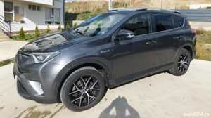 Vand sau schimb Toyota RAV4 hybrid 2017 4x4 garantie baterie piele + alcantara + faruri led