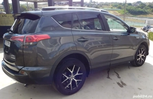 Vand sau schimb Toyota RAV4 hybrid 2017 4x4 garantie baterie piele + alcantara + faruri led - imagine 2