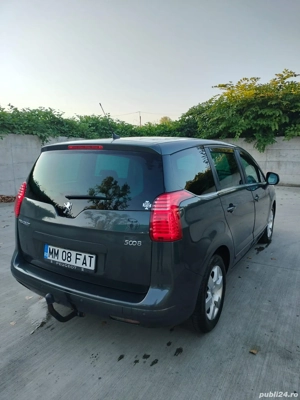 vand peugeot 5008 motor 1.6 benzina . masina de nefumatori.
