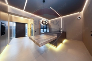 Casă modernă cu arhitectură minimalistă și confort inteligent Brasov