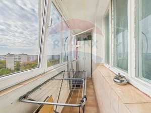 Apartament cu 2 camere de vanzare - Zona Alexandru Obregia - imagine 11