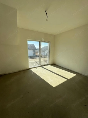 Casă Tip Duplex INDEPENDENTĂ ENERGETIC - Cartier NOU - imagine 11