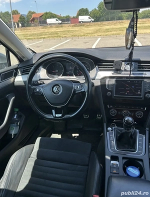 Volkswagen Passat B8 Highline - imagine 3