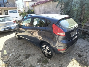Ford Fiesta 2010 1.4 Benzina +GPL  - imagine 3